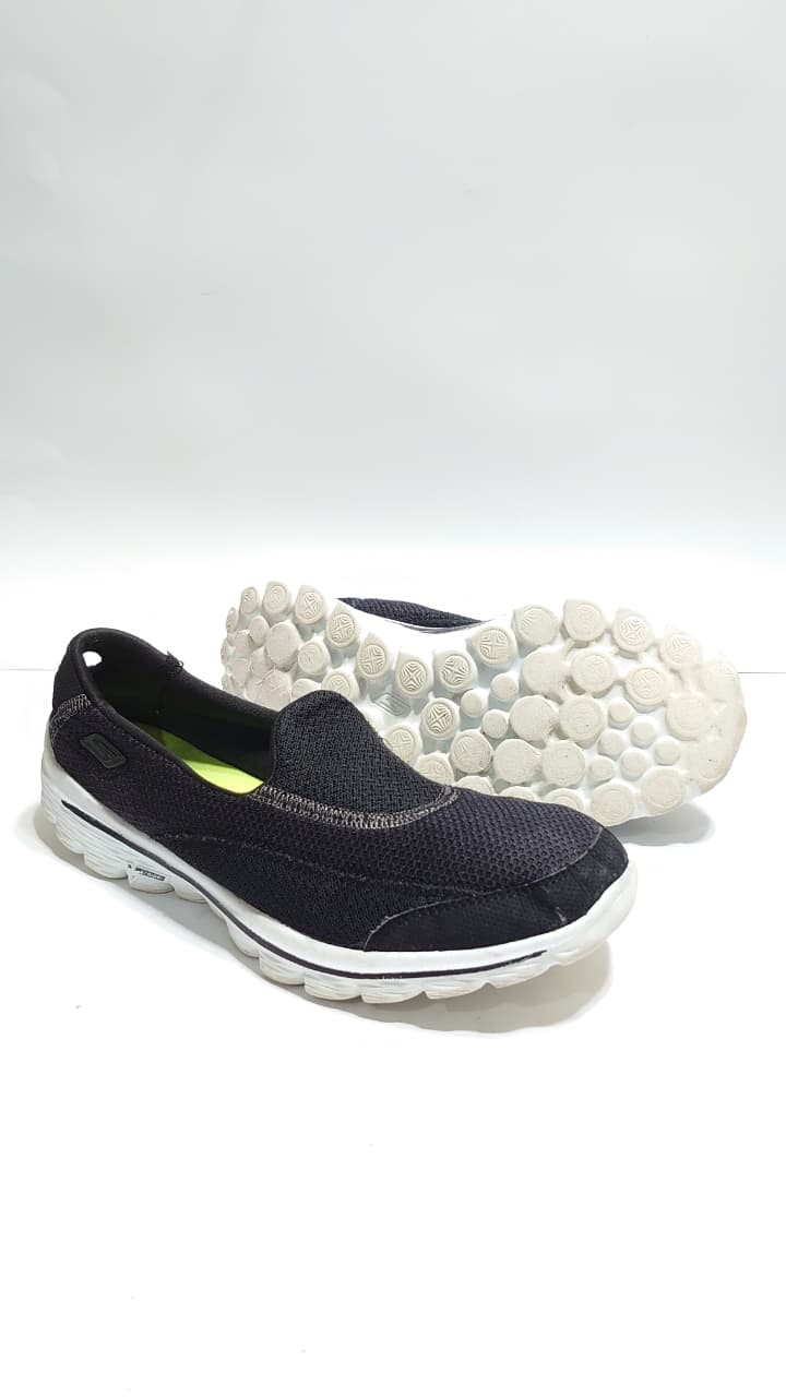 Skechers GO WALK 2