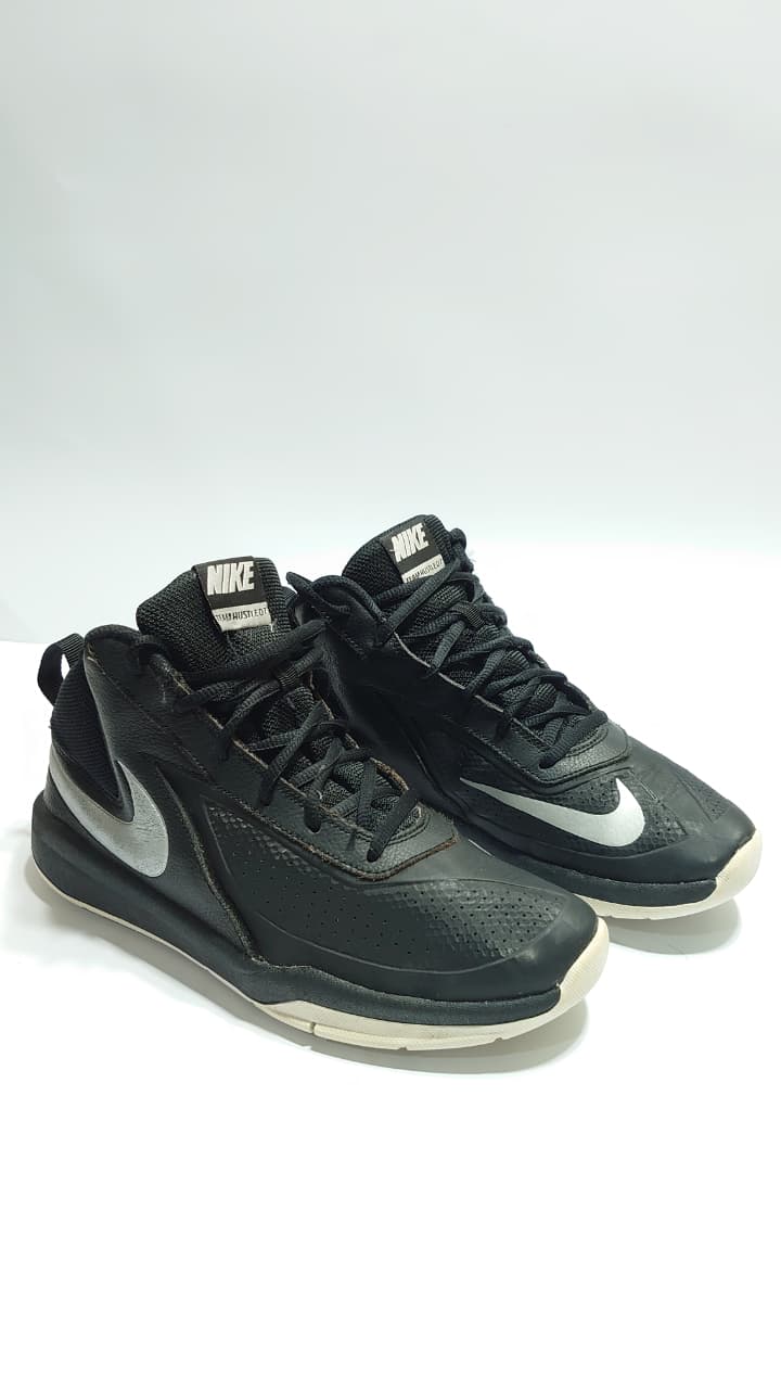 Nike Team Hustle D 7