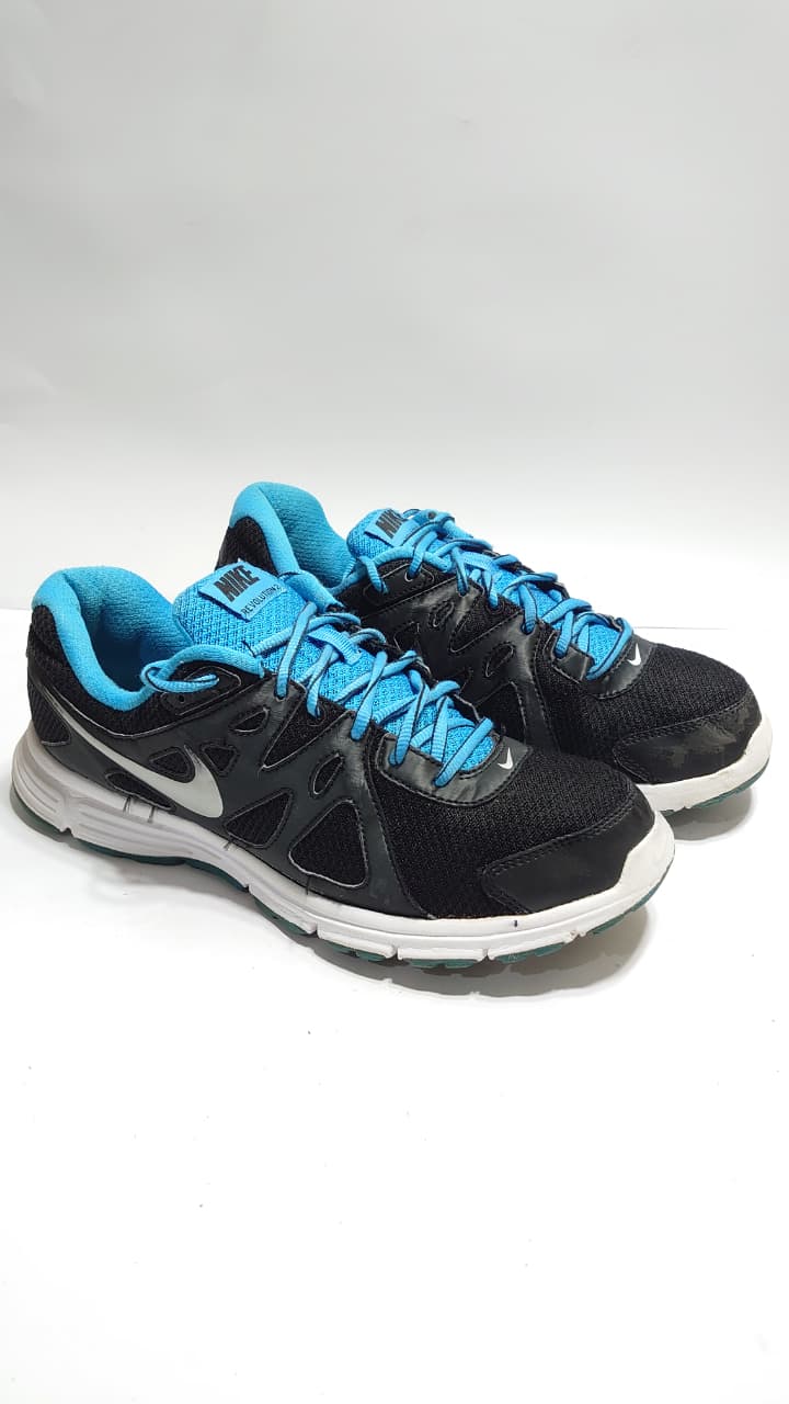 Nike Revolution 3